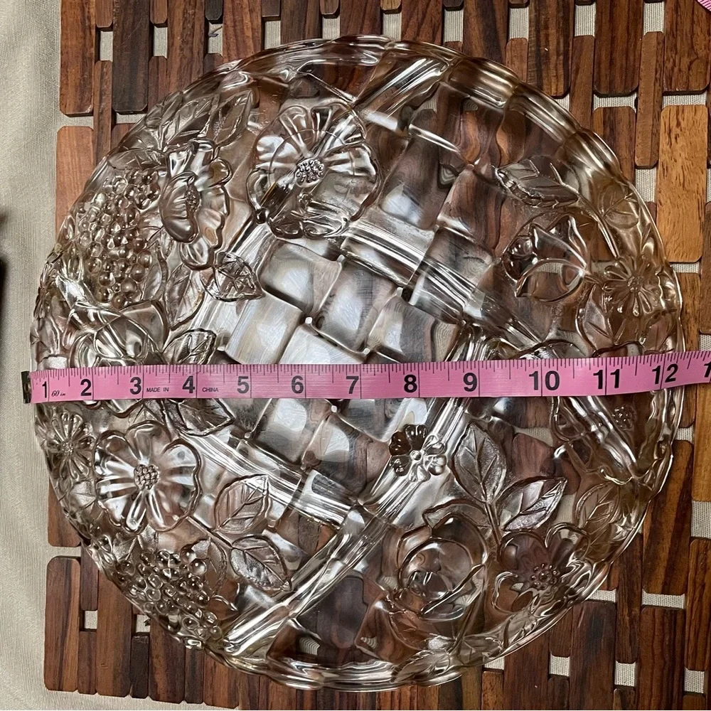 Royal Clear Japan 5 compartments glass floral round plate, size 12” party event